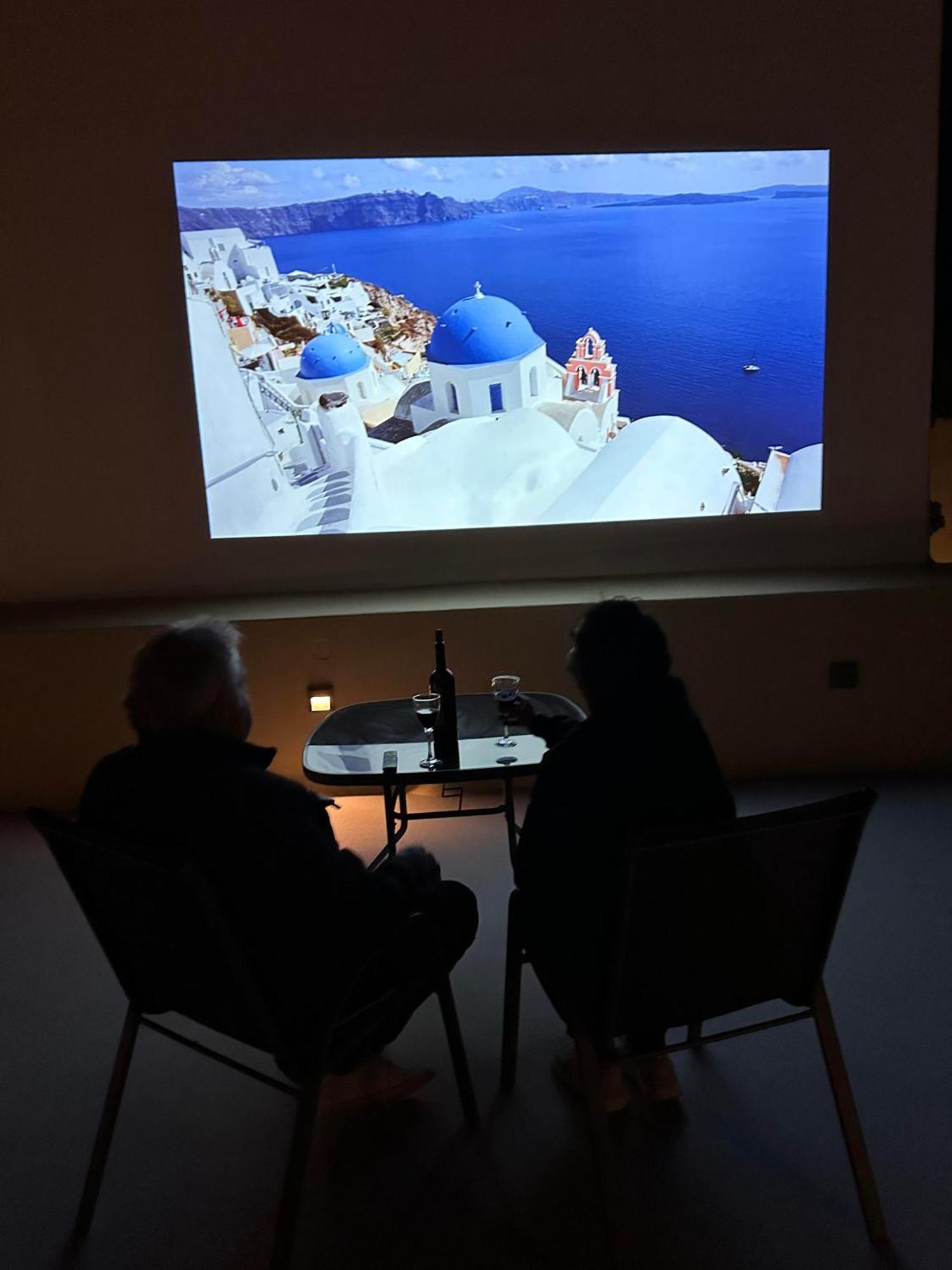 Love Nest With Hot Tub, Hammam & Outdoor Cinema Akrotírion Exteriér fotografie