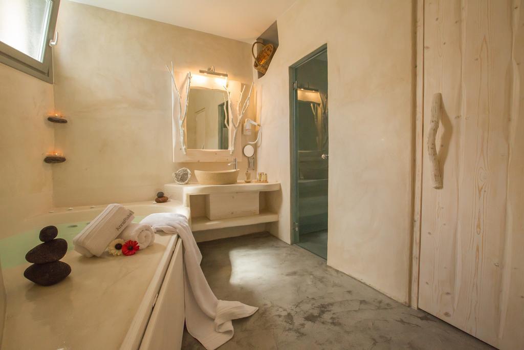 Love Nest With Hot Tub, Hammam & Outdoor Cinema Akrotírion Exteriér fotografie