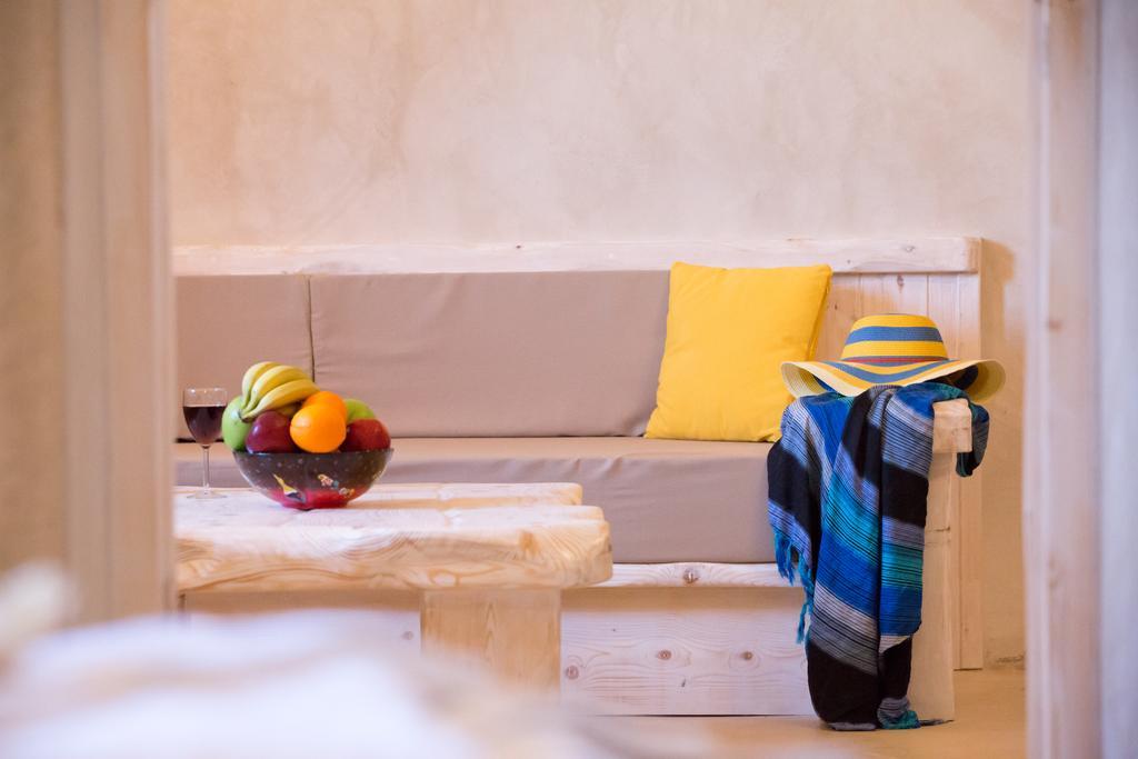 Love Nest With Hot Tub, Hammam & Outdoor Cinema Akrotírion Exteriér fotografie